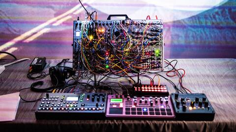Paraphonique, synthétiseurs modulaires