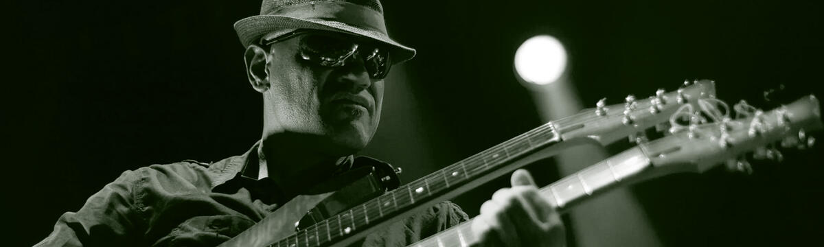 Screaming Headless Torsos